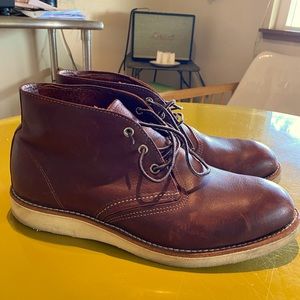 Men's Redwing Desert Boot. Like new condition